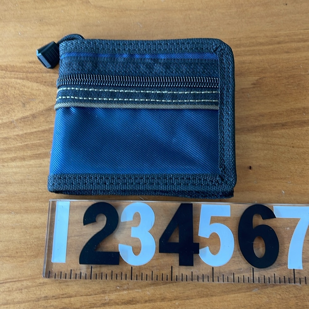 Multi-Pocket Blue/Black Wallet. Clean/New/Never Used. Excellent Condition.